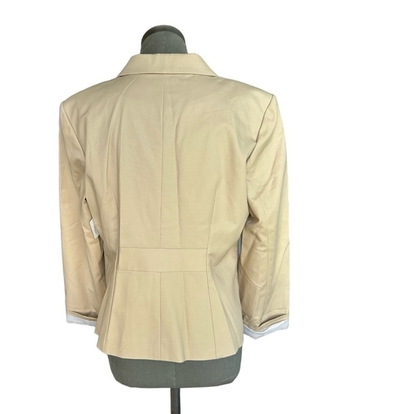 NWT Women’s Dress Jacket  HALOGEN Beige Cotton Button Front Long Sleeve Blazer - Picture 4 of 6